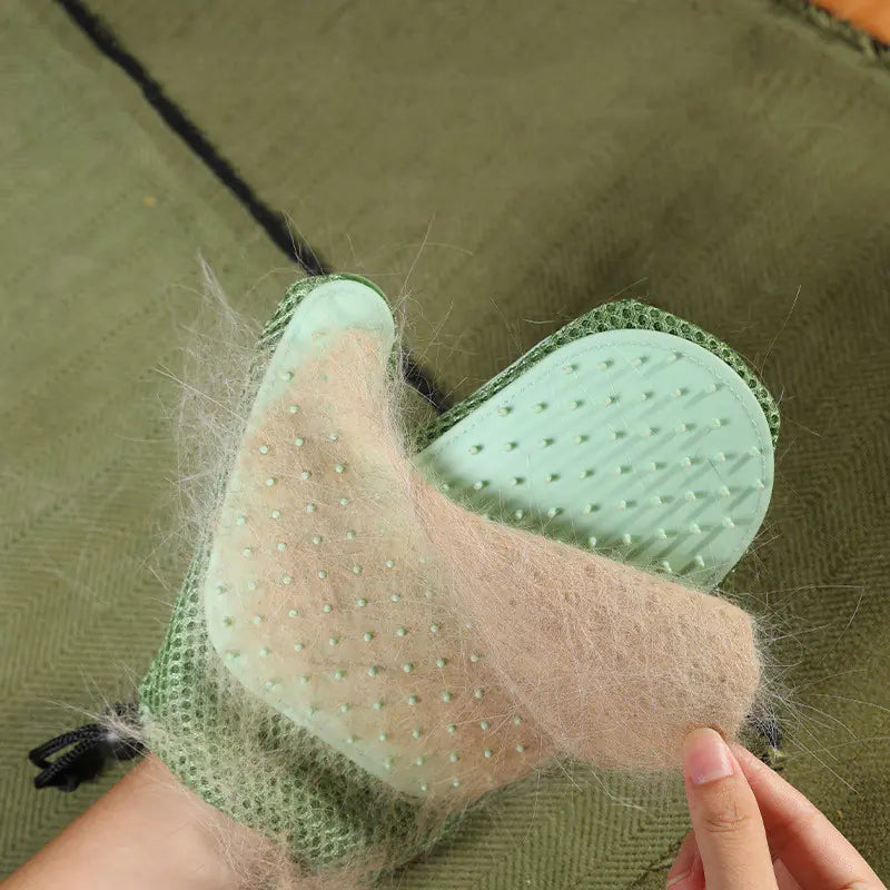 Fur Sweep Glove – Remove Pet Hair in Seconds 🐾